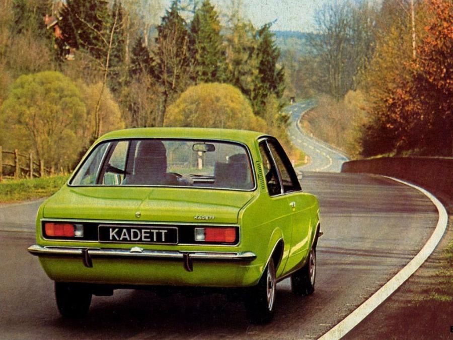  Opel Kadett 2-Door 1977 года  (фото 3 из 9)